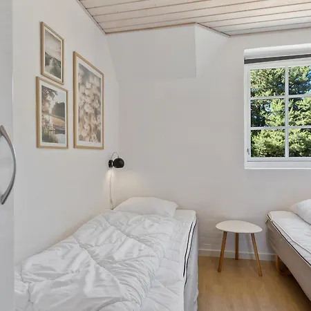 2038 Feriehus *